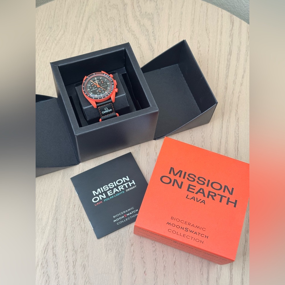 📌SOLD ON OTHER WEBSITE. Swatch x Omega - Mission on Earth Lava MoonSwatch